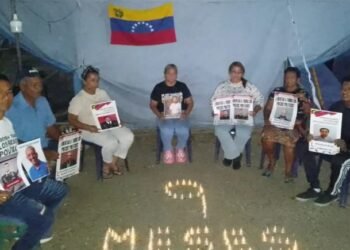 Familiares de presos políticos cumplieron nueve meses en vigilia frente a El Rodeo I (+Fotos)